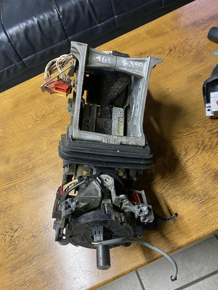 MAN TGL Lenksäule Lenkung mit Zündschloss & Schlüssel - Lenksäule für LKW: das Bild 2 MAN TGL Lenksäule Lenkung mit Zündschloss & Schlüssel - Lenksäule für LKW: das Bild 2