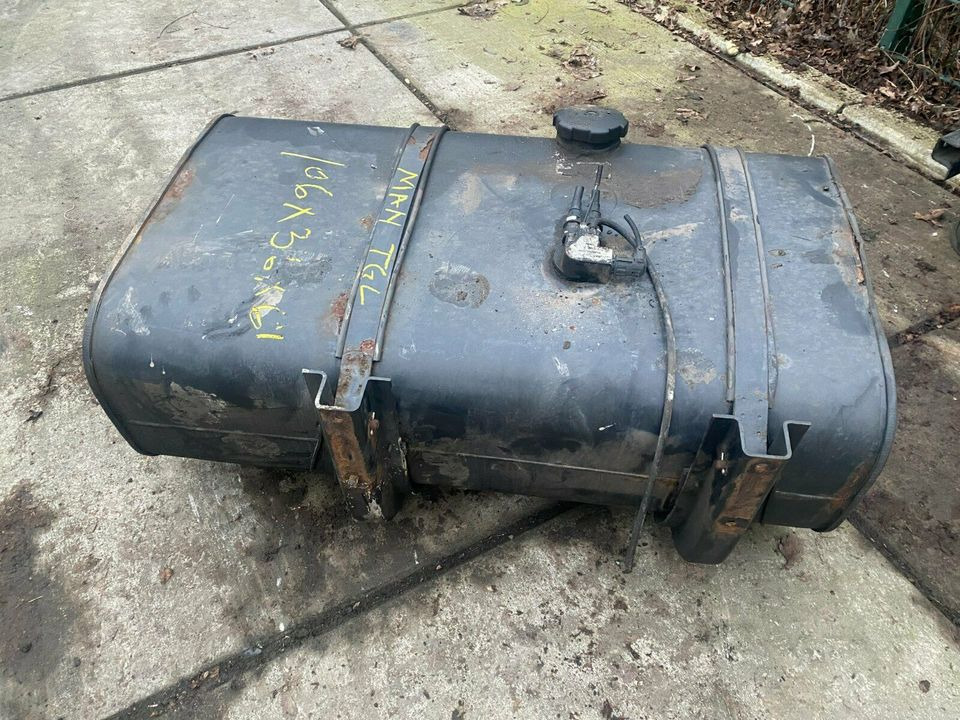 MAN TGL TGM Dieseltank Tank Tankbehälter - Kraftstofftank für LKW: das Bild 4 MAN TGL TGM Dieseltank Tank Tankbehälter - Kraftstofftank für LKW: das Bild 4