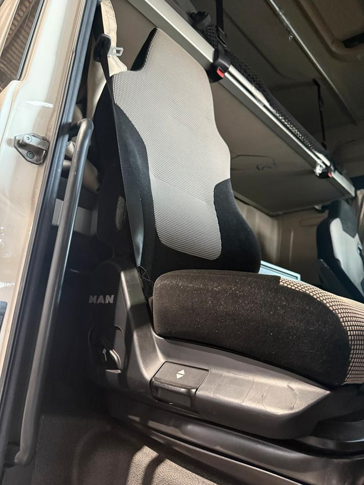 MAN TGX EU6 Beifahrersitz mit Luft - Sitz für LKW: das Bild 2 MAN TGX EU6 Beifahrersitz mit Luft - Sitz für LKW: das Bild 2