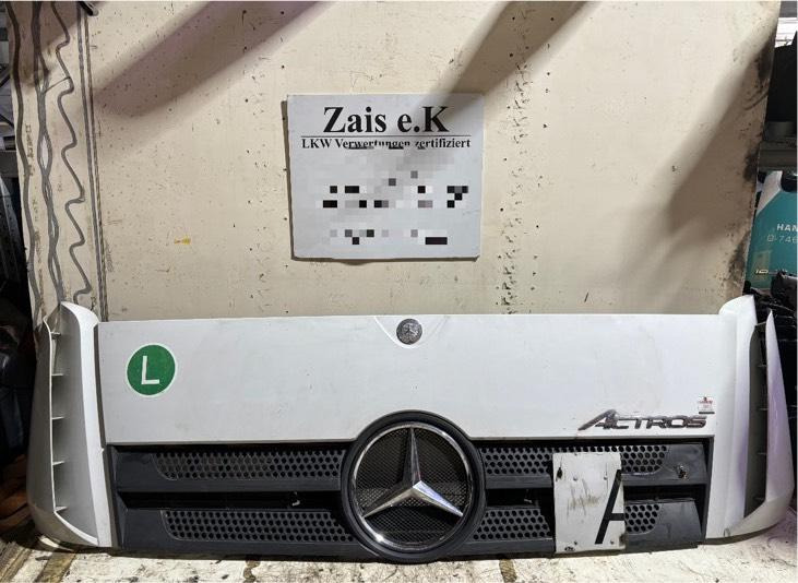 Mercedes Actros MP4 Motorhaube A9607500409 - Motorhaube für LKW: das Bild 1 Mercedes Actros MP4 Motorhaube A9607500409 - Motorhaube für LKW: das Bild 1