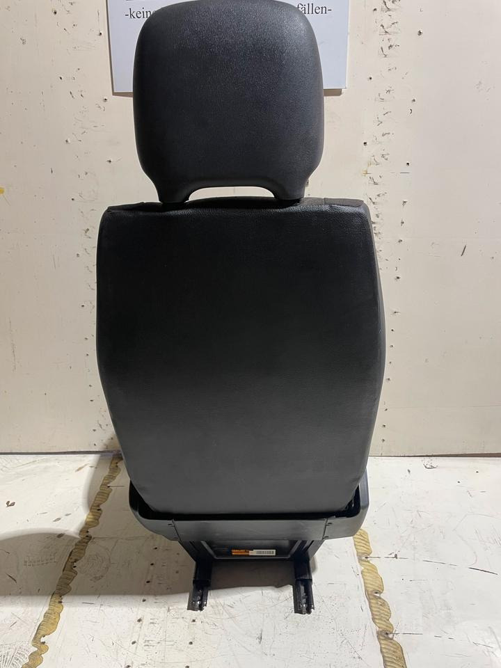Mercedes Atego 2 Beifahrersitz - Sitz für LKW: das Bild 4 Mercedes Atego 2 Beifahrersitz - Sitz für LKW: das Bild 4