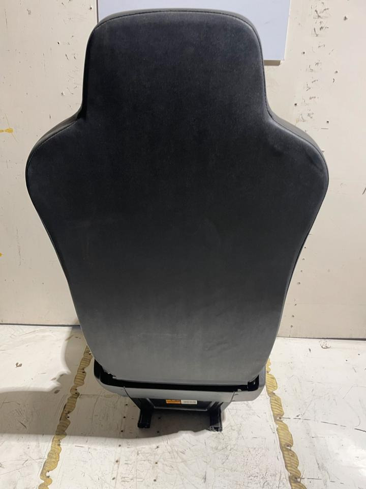 Mercedes Atego 3 Beifahrersitz - Sitz für LKW: das Bild 4 Mercedes Atego 3 Beifahrersitz - Sitz für LKW: das Bild 4
