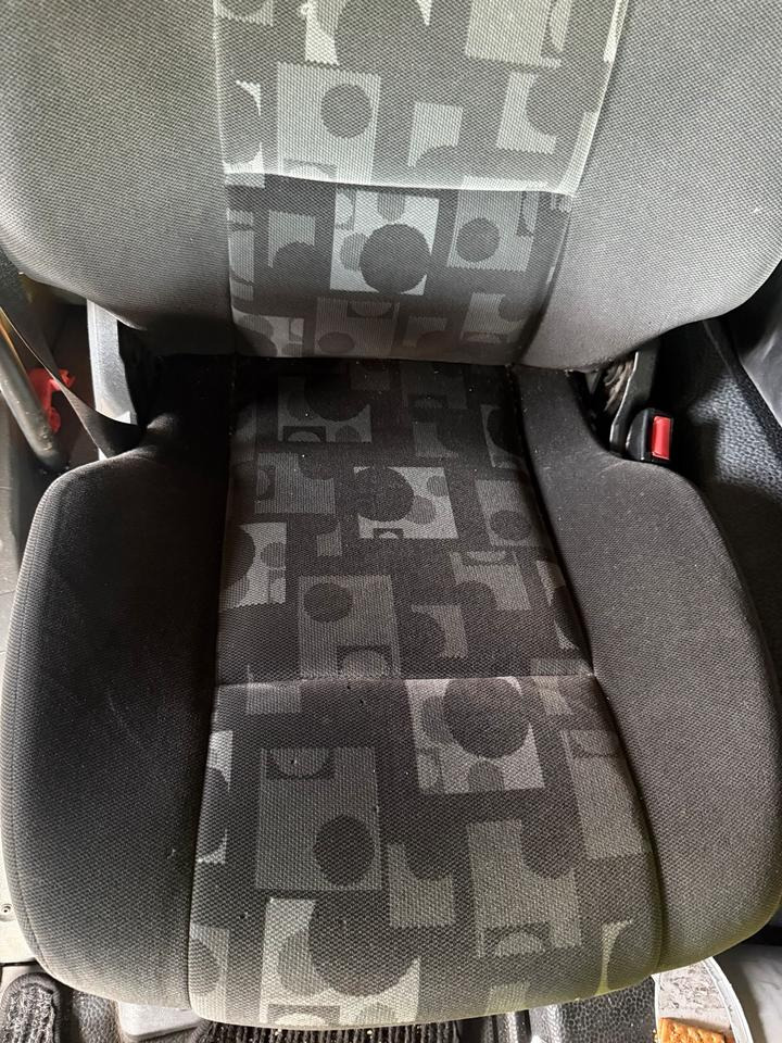 Mercedes Atego 3 Beifahrersitz mit Luft - Sitz für LKW: das Bild 3 Mercedes Atego 3 Beifahrersitz mit Luft - Sitz für LKW: das Bild 3