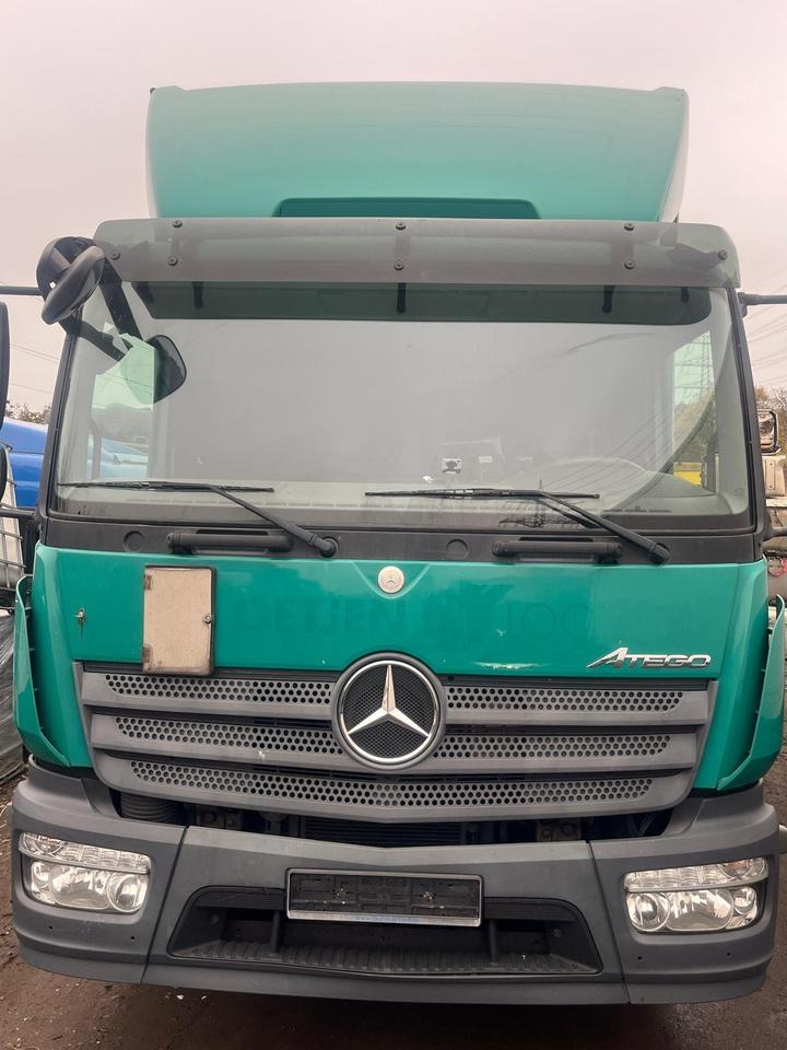 Mercedes Atego 4 1524 komplette Kabine ohne elektrische Geräte - Fahrerhaus für LKW: das Bild 2 Mercedes Atego 4 1524 komplette Kabine ohne elektrische Geräte - Fahrerhaus für LKW: das Bild 2