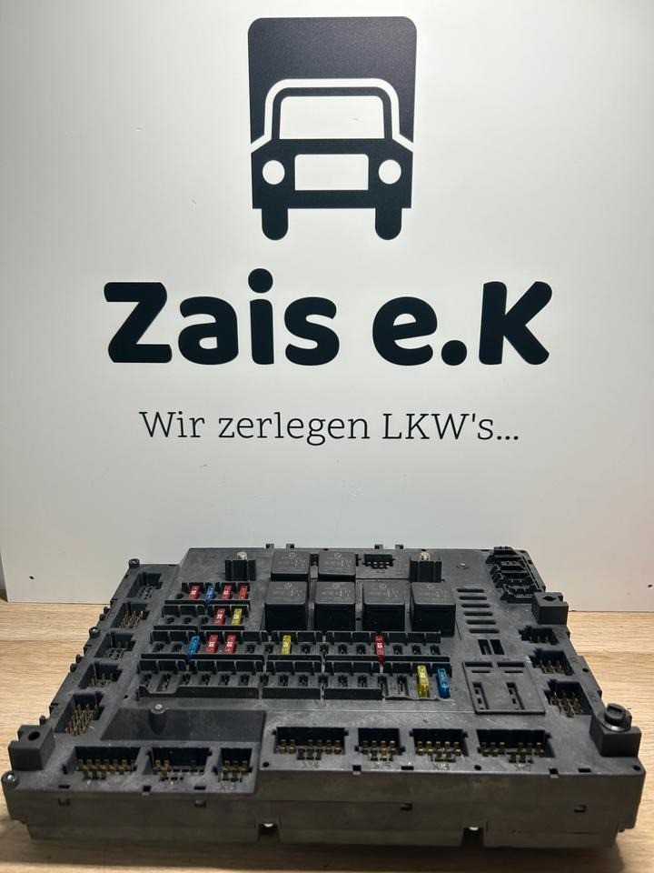 Mercedes Atego 4 EU6 Sicherungskasten A0014465858 - Sicherung: das Bild 1 Mercedes Atego 4 EU6 Sicherungskasten A0014465858 - Sicherung: das Bild 1