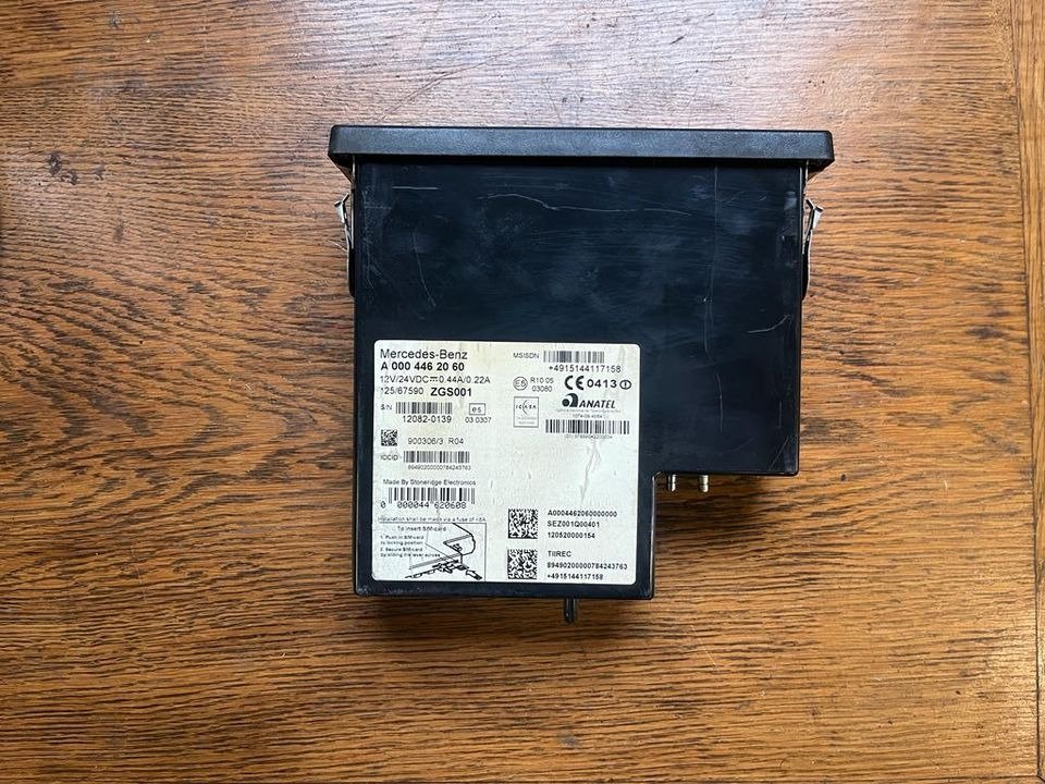 Mercedes-Benz Actros MP4 Tachograph FLEETBOARD A0004462060 - Tachograph für LKW: das Bild 3 Mercedes-Benz Actros MP4 Tachograph FLEETBOARD A0004462060 - Tachograph für LKW: das Bild 3
