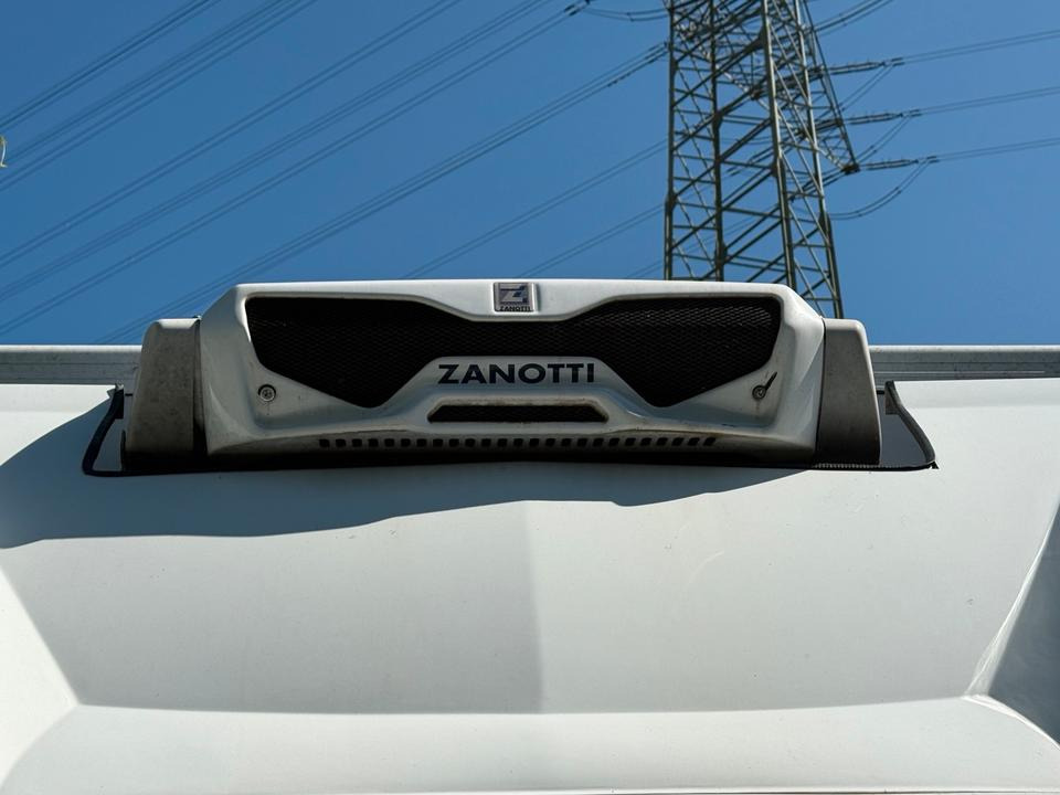 Mercedes Sprinter Kühlkoffer - Kühlkofferaufbau: das Bild 3 Mercedes Sprinter Kühlkoffer - Kühlkofferaufbau: das Bild 3