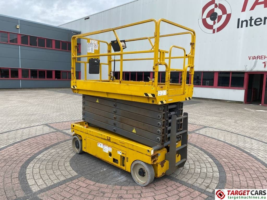 GMG 4046-ED Electric 4046ED Scissor Work Lift 1404cm - Scherenbühne: das Bild 4 GMG 4046-ED Electric 4046ED Scissor Work Lift 1404cm - Scherenbühne: das Bild 4