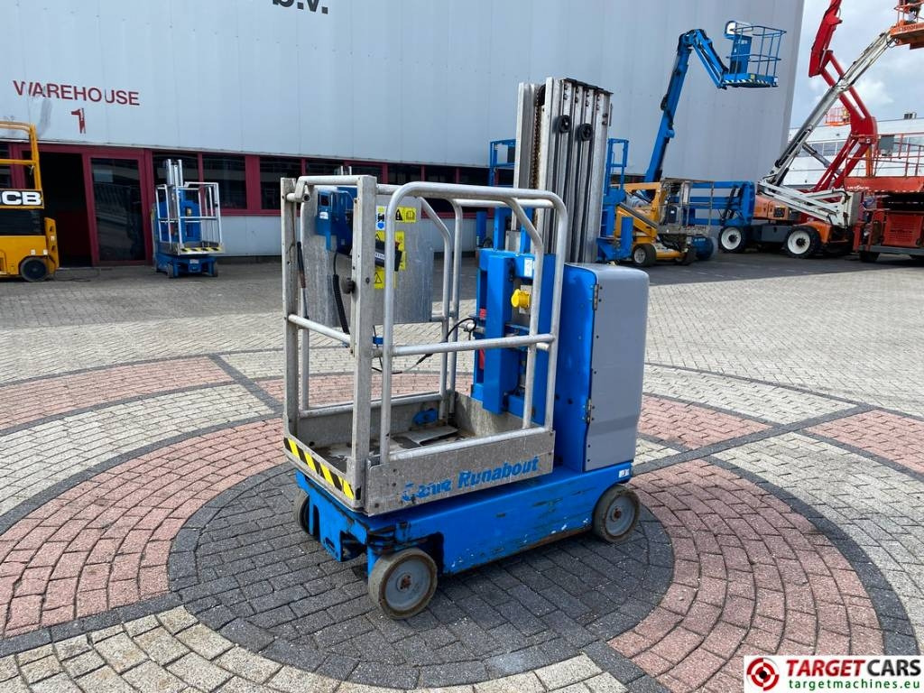 Genie GR-20 RunAbout Electric Vertical Mast Lift 802cm - Teleskopmastbühne: das Bild 1 Genie GR-20 RunAbout Electric Vertical Mast Lift 802cm - Teleskopmastbühne: das Bild 1