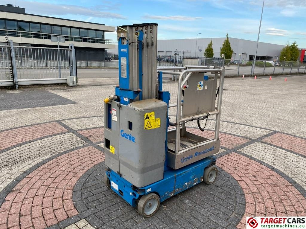 Genie GR-20 Runabout El Vertical Mast Work Lift 802cm - Teleskopmastbühne: das Bild 3 Genie GR-20 Runabout El Vertical Mast Work Lift 802cm - Teleskopmastbühne: das Bild 3