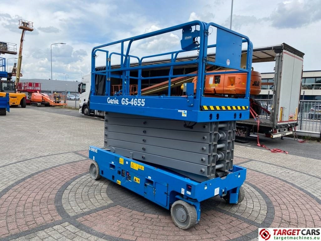 Genie GS-4655 Electric GS4655 Scissor Work Lift 1595cm - Scherenbühne: das Bild 2 Genie GS-4655 Electric GS4655 Scissor Work Lift 1595cm - Scherenbühne: das Bild 2