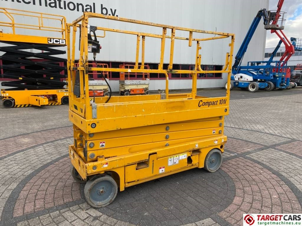 Haulotte Compact 10N Electric Scissor Work Lift 1000cm - Scherenbühne: das Bild 1 Haulotte Compact 10N Electric Scissor Work Lift 1000cm - Scherenbühne: das Bild 1