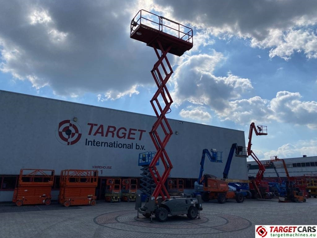 Haulotte Compact 12DX Diesel 4x4 Scissor Work Lift 1206cm  - Leasing Haulotte Compact 12DX Diesel 4x4 Scissor Work Lift 1206cm: das Bild 6