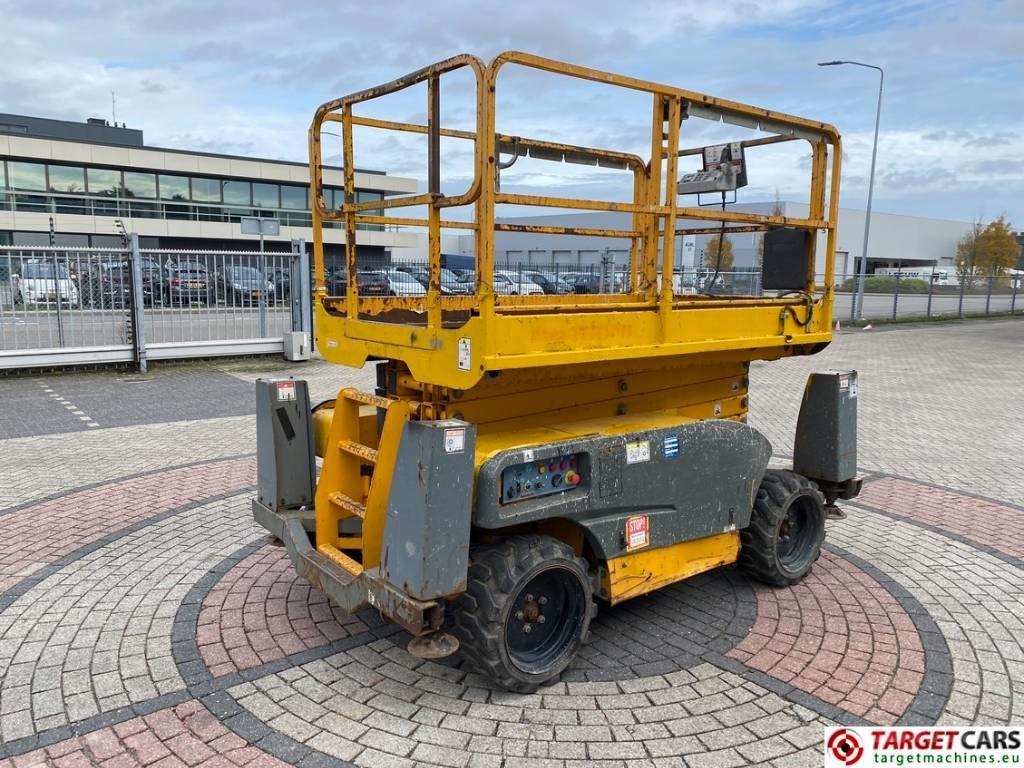 Haulotte Compact 12DX Diesel 4x4 Scissor Work Lift 1206cm - Scherenbühne: das Bild 3 Haulotte Compact 12DX Diesel 4x4 Scissor Work Lift 1206cm - Scherenbühne: das Bild 3