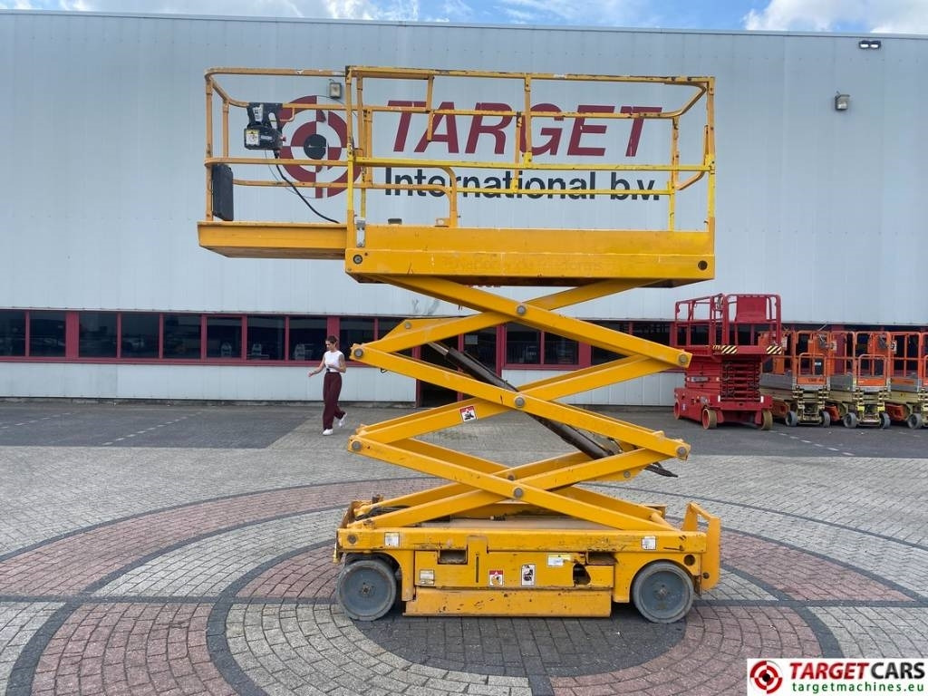 Haulotte Compact 8 Electric Scissor Work Lift 818cm  - Leasing Haulotte Compact 8 Electric Scissor Work Lift 818cm: das Bild 5