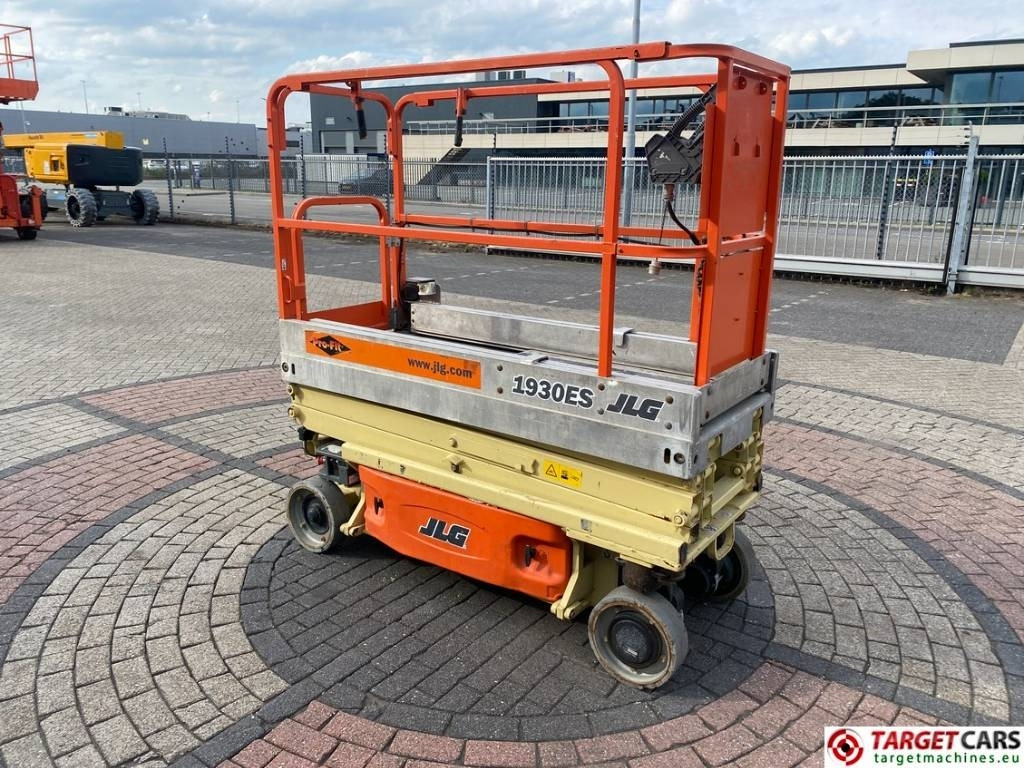 JLG 1930ES Electric Scissor Work Lift 772cm CE - Scherenbühne: das Bild 2 JLG 1930ES Electric Scissor Work Lift 772cm CE - Scherenbühne: das Bild 2