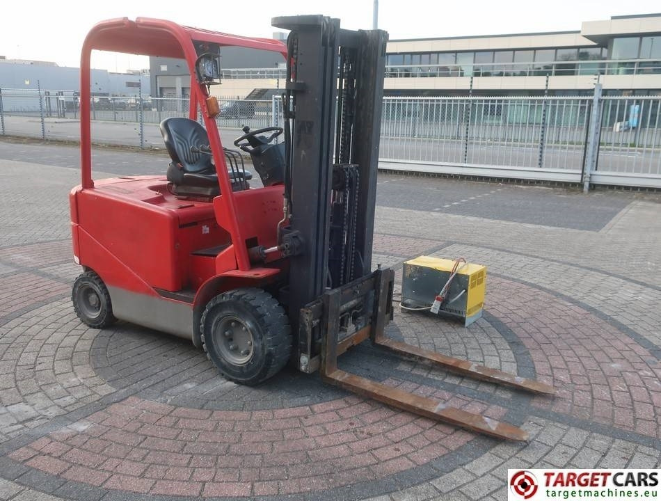 Manitou ME425 Electric 4wheel Forklift 2500KG Triplex450cm - Elektrostapler: das Bild 2 Manitou ME425 Electric 4wheel Forklift 2500KG Triplex450cm - Elektrostapler: das Bild 2