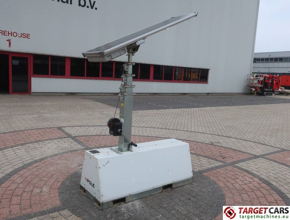 Trime X-Pole Solar Panel 50W Led Tower Light - Lichtmasten: das Bild 1 Trime X-Pole Solar Panel 50W Led Tower Light - Lichtmasten: das Bild 1