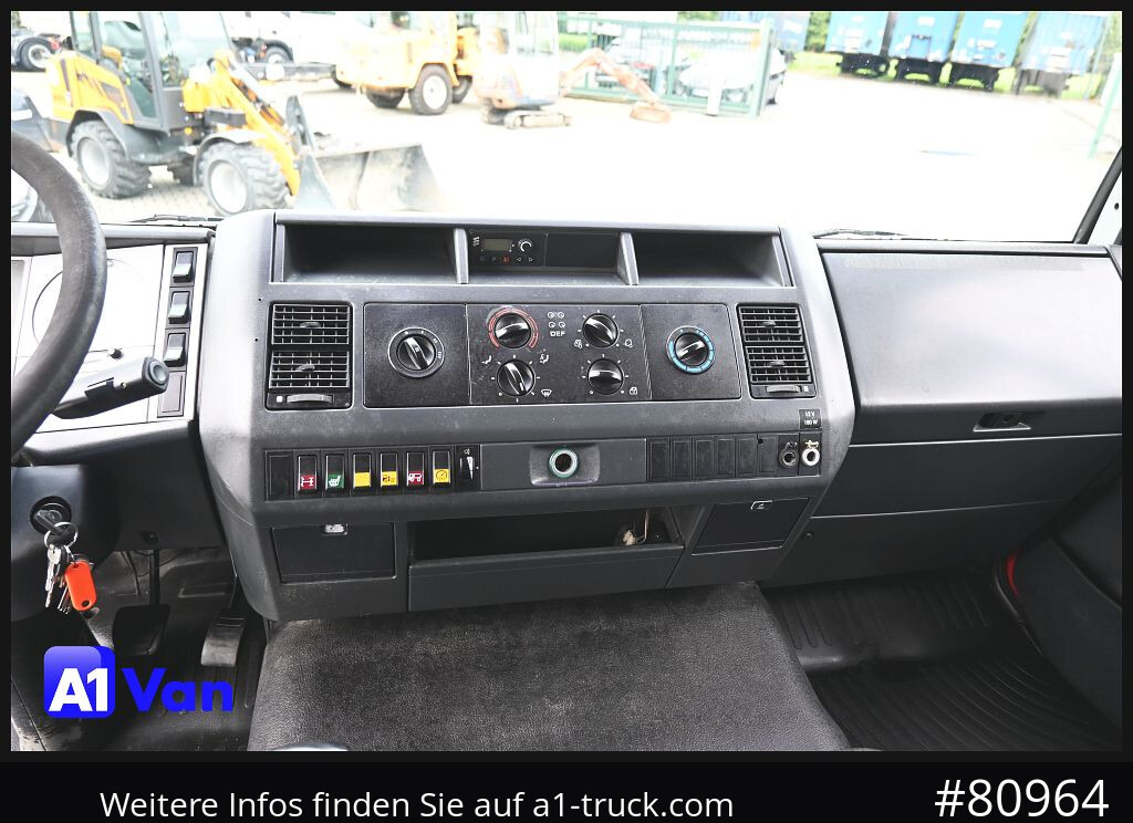 MAN MAN LE 8.180 Pritsche Doka, Automatik, AHK, 6-Sitzer - Pritsche Transporter, Transporter mit Doppelkabine: das Bild 5 MAN MAN LE 8.180 Pritsche Doka, Automatik, AHK, 6-Sitzer - Pritsche Transporter, Transporter mit Doppelkabine: das Bild 5