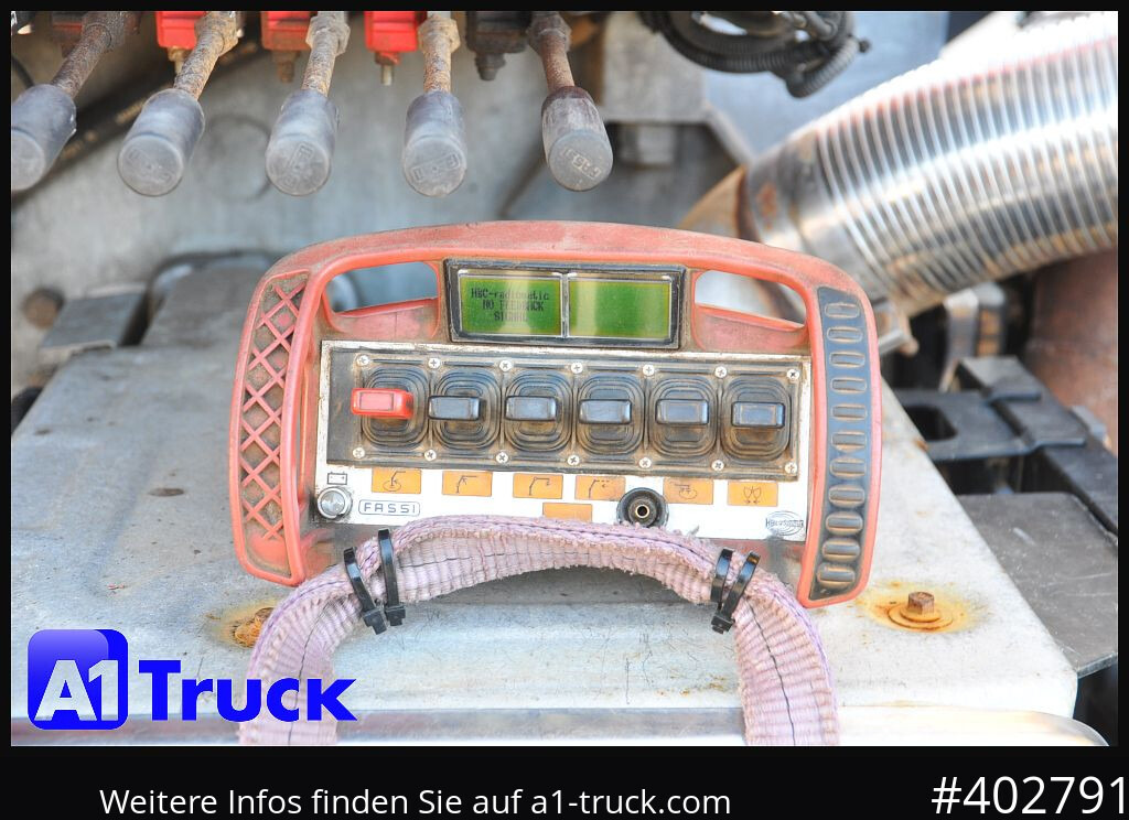 VOLVO FMX 330 Singel Tire 4x4 Blatt/Blatt Fassi F 135 - Pritsche LKW, Autokran: das Bild 4 VOLVO FMX 330 Singel Tire 4x4 Blatt/Blatt Fassi F 135 - Pritsche LKW, Autokran: das Bild 4