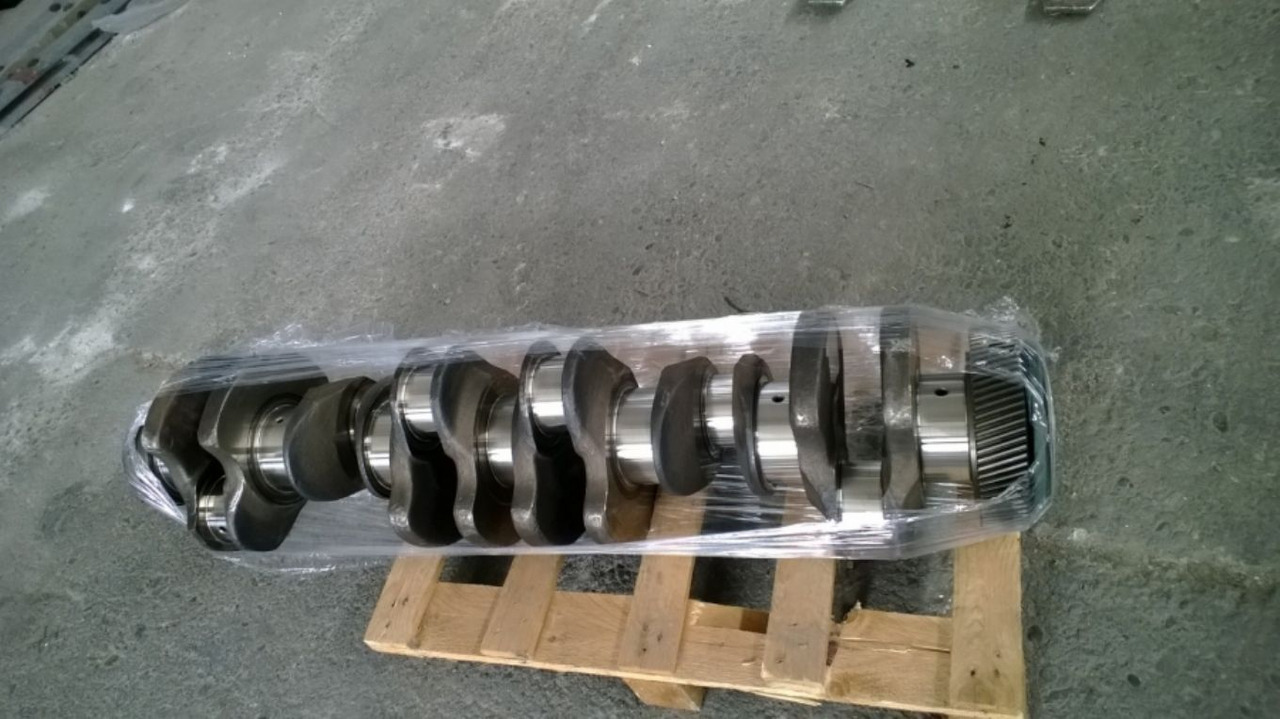 Caterpillar 3406 Albero motore std p/n 1170456, lucidato. Completo di ingranaggio a 80 denti p/n 1W9302. - Kurbelwelle für Baumaschine: das Bild 1 Caterpillar 3406 Albero motore std p/n 1170456, lucidato. Completo di ingranaggio a 80 denti p/n 1W9302. - Kurbelwelle für Baumaschine: das Bild 1