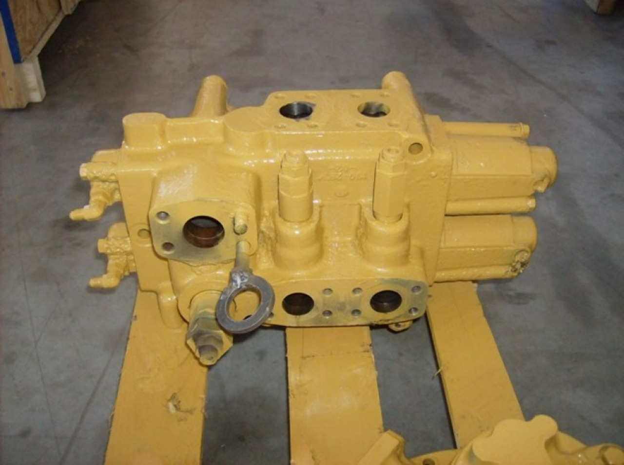 Caterpillar 966F II VALVOLA DISTRIBUTORE - Ventil für Baumaschine: das Bild 4 Caterpillar 966F II VALVOLA DISTRIBUTORE - Ventil für Baumaschine: das Bild 4