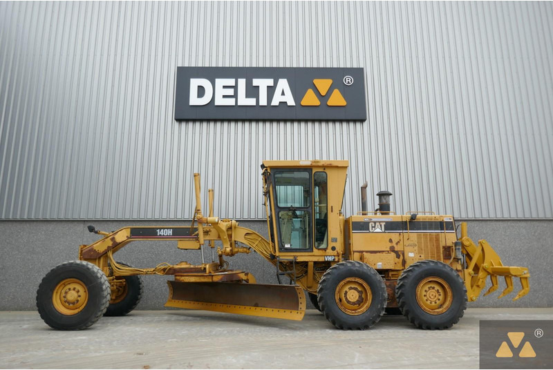 Grader Caterpillar 140H: das Bild 1