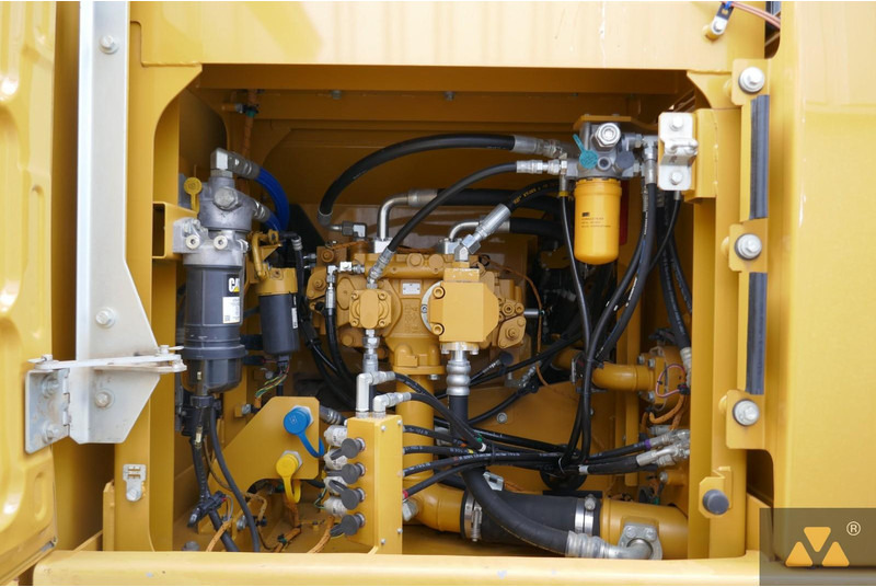 Kettenbagger Caterpillar 320FL: das Bild 17