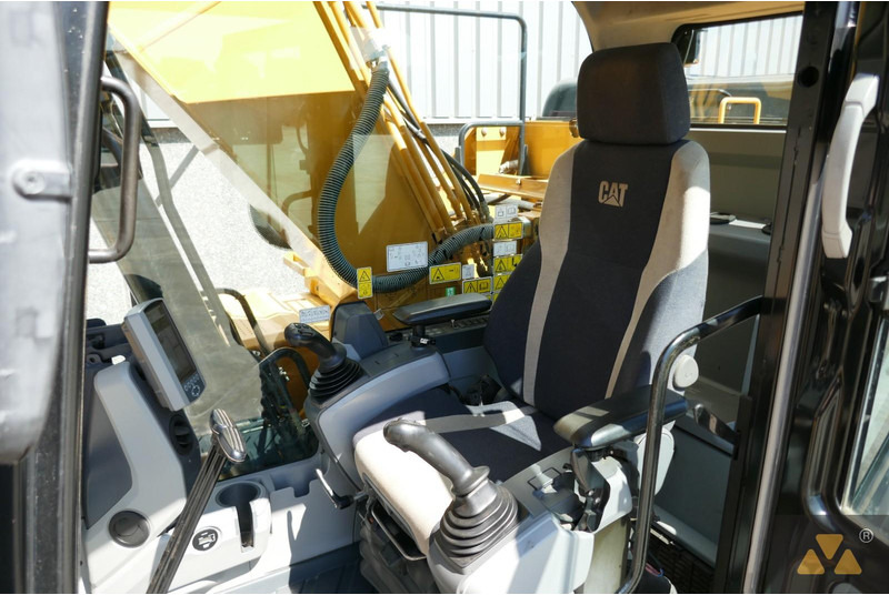 Kettenbagger Caterpillar 320FL: das Bild 7 Kettenbagger Caterpillar 320FL: das Bild 7