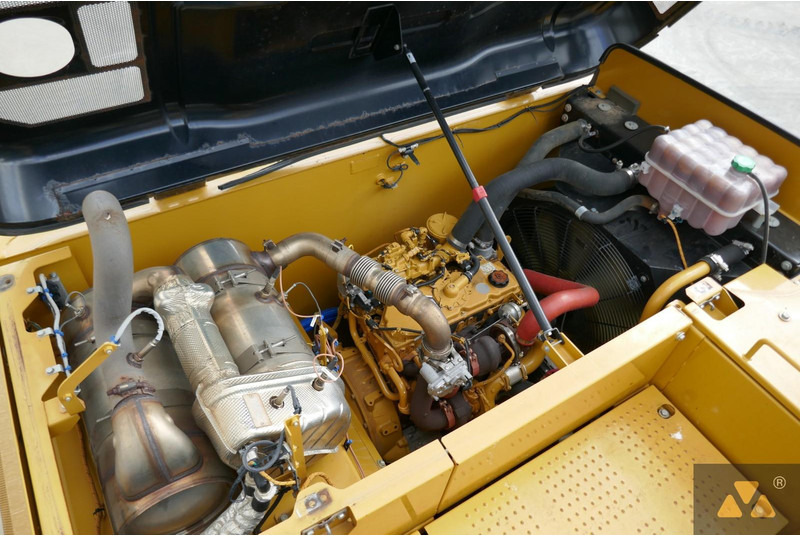 Kettenbagger Caterpillar 320FL: das Bild 18