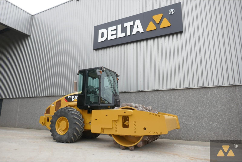 Caterpillar CP76 - Walzen: das Bild 3 Caterpillar CP76 - Walzen: das Bild 3