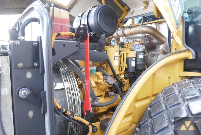 Walzen Caterpillar CS64B: das Bild 17