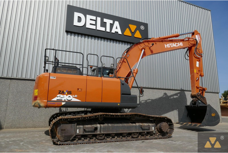 Hitachi ZX210LC-6 - Kettenbagger: das Bild 5 Hitachi ZX210LC-6 - Kettenbagger: das Bild 5