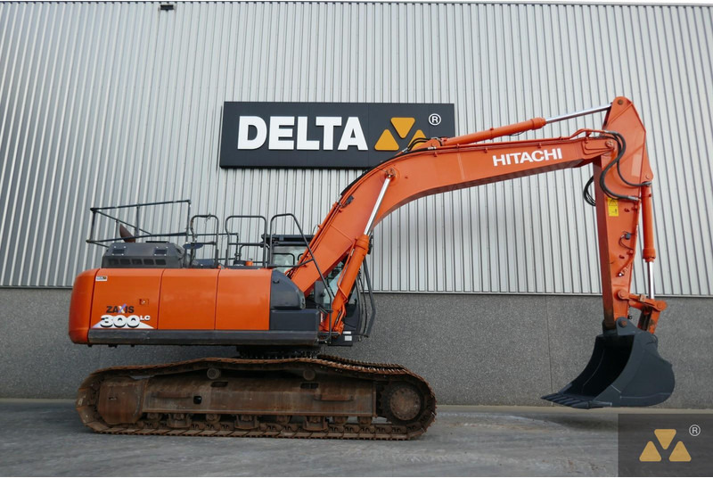 Hitachi ZX300LC-6 - Kettenbagger: das Bild 2 Hitachi ZX300LC-6 - Kettenbagger: das Bild 2