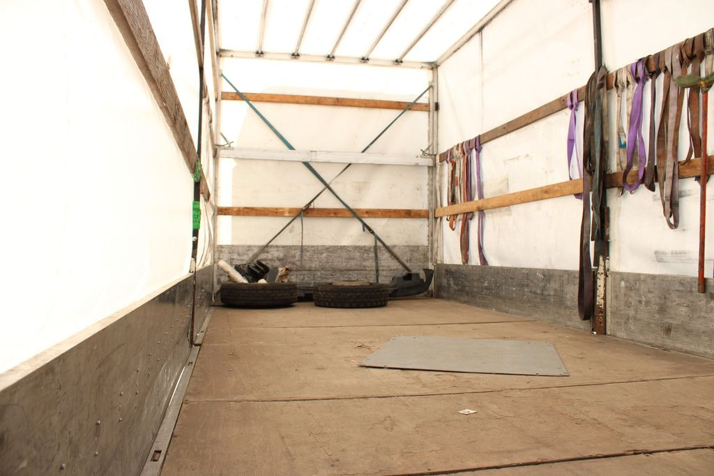 Iveco EUROCARGO ML 75E18, EURO 5EEV,PNEU 90%,SIDE-WALL - Plane LKW: das Bild 5 Iveco EUROCARGO ML 75E18, EURO 5EEV,PNEU 90%,SIDE-WALL - Plane LKW: das Bild 5