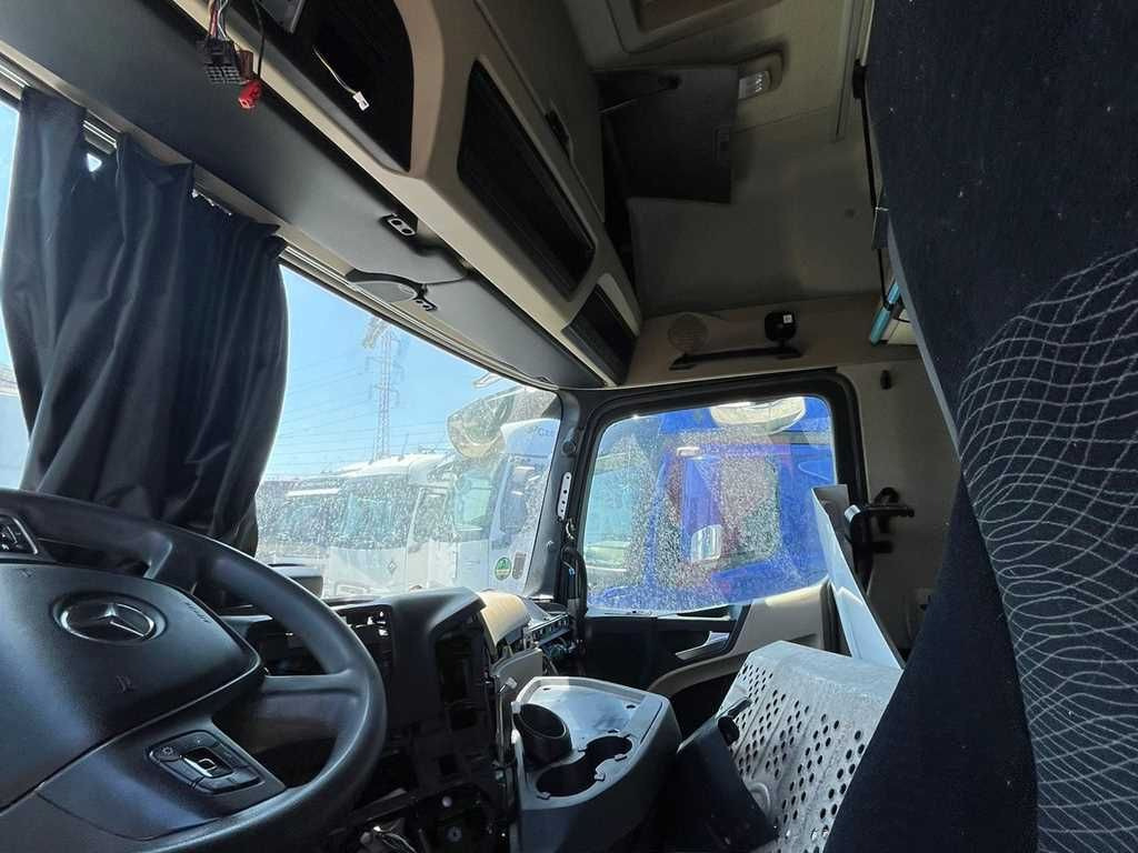 Plane LKW Mercedes-Benz Actros 2542, 6X2: das Bild 13