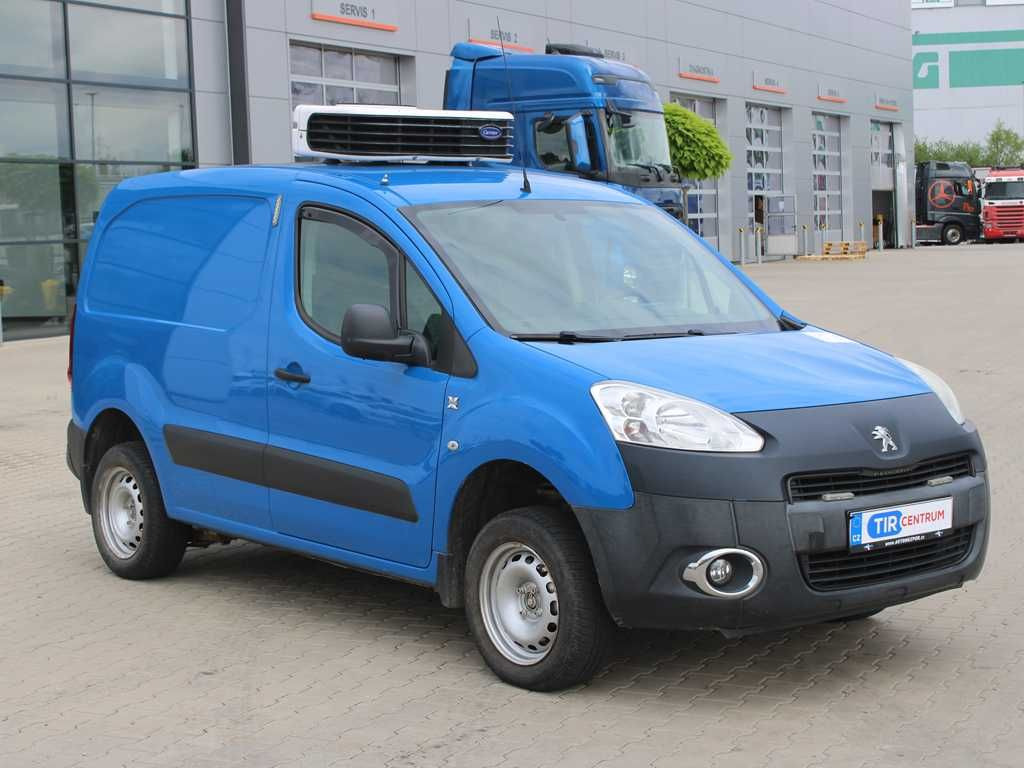 Peugeot PEUGEOT PARTNER, 4X4, CARRIER NEOS 100 - Personentransporter: das Bild 2 Peugeot PEUGEOT PARTNER, 4X4, CARRIER NEOS 100 - Personentransporter: das Bild 2