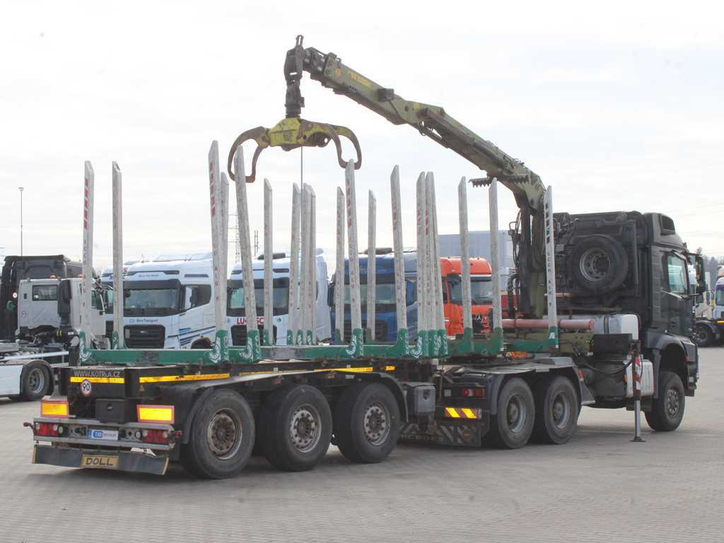 Mercedes-Benz Arocs 3351, 6x6, HYDRAULIC ARM LOGLIFT ET450, TIRES 80% + DOLL (2017) - Sattelzugmaschine: das Bild 4 Mercedes-Benz Arocs 3351, 6x6, HYDRAULIC ARM LOGLIFT ET450, TIRES 80% + DOLL (2017) - Sattelzugmaschine: das Bild 4