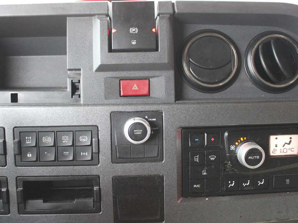 Sattelzugmaschine Renault T 460, EURO 6, LOWDECK, AIR SUSPENSION: das Bild 12