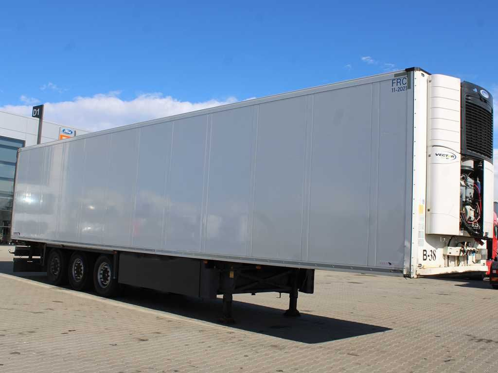 Schmitz Cargobull SKO 24/L - 13.4 FP 60 COOL, CARRIER 6760mth - Kühlkoffer Auflieger: das Bild 2 Schmitz Cargobull SKO 24/L - 13.4 FP 60 COOL, CARRIER 6760mth - Kühlkoffer Auflieger: das Bild 2
