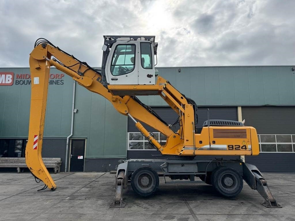 Liebherr A 924 C - Umschlagbagger: das Bild 1 Liebherr A 924 C - Umschlagbagger: das Bild 1