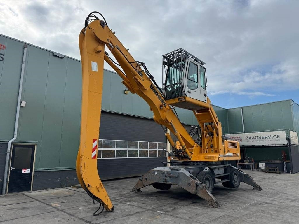 Liebherr A 924 C - Umschlagbagger: das Bild 2 Liebherr A 924 C - Umschlagbagger: das Bild 2