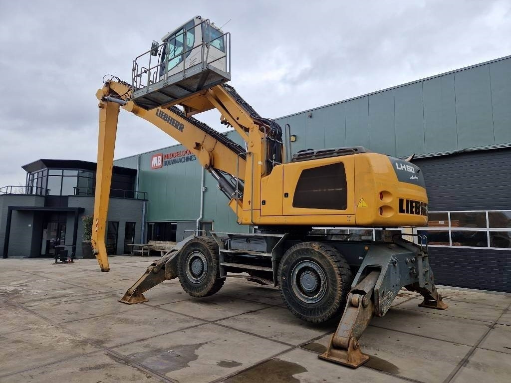 Liebherr LH 50 M - Umschlagbagger: das Bild 4 Liebherr LH 50 M - Umschlagbagger: das Bild 4