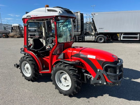 Antonio Carraro SRX 5800 TORA REDCAB, YANMAR; RADIO; KLIMA; RevGuide - Traktor: das Bild 4 Antonio Carraro SRX 5800 TORA REDCAB, YANMAR; RADIO; KLIMA; RevGuide - Traktor: das Bild 4