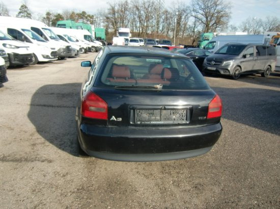 Audi A3 Limousine 1,9 TDI Ersatzteilträger - Limousine: das Bild 4 Audi A3 Limousine 1,9 TDI Ersatzteilträger - Limousine: das Bild 4