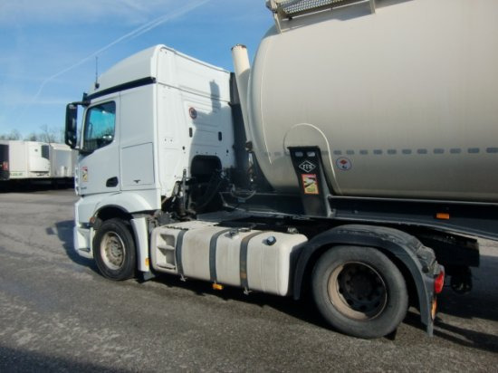 Mercedes-Benz Actros 1845, MP4 - Sattelzugmaschine: das Bild 5 Mercedes-Benz Actros 1845, MP4 - Sattelzugmaschine: das Bild 5