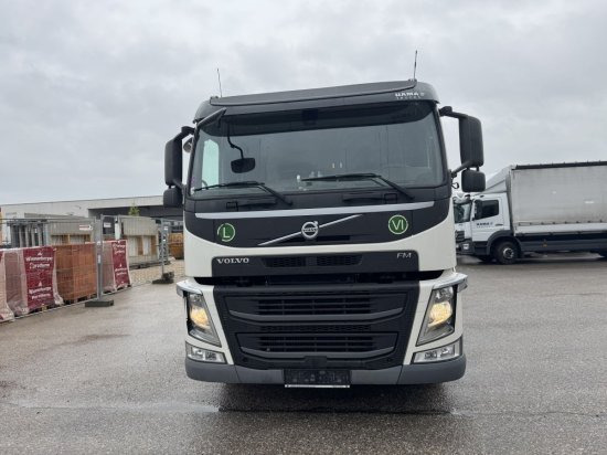 Volvo FM 420, Schlafkabine Koffer mit Ladebordwand - Koffer LKW: das Bild 2 Volvo FM 420, Schlafkabine Koffer mit Ladebordwand - Koffer LKW: das Bild 2