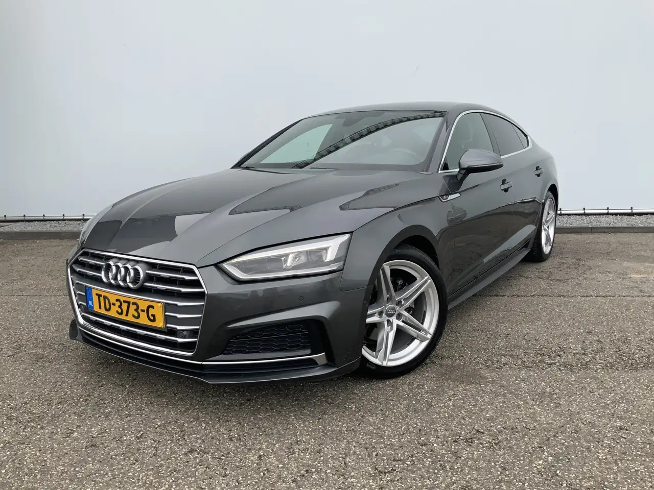 Audi A5 Sportback 2.0 TFSI g-tron Sport 2 x S-line edition - Schrägheck: das Bild 1 Audi A5 Sportback 2.0 TFSI g-tron Sport 2 x S-line edition - Schrägheck: das Bild 1