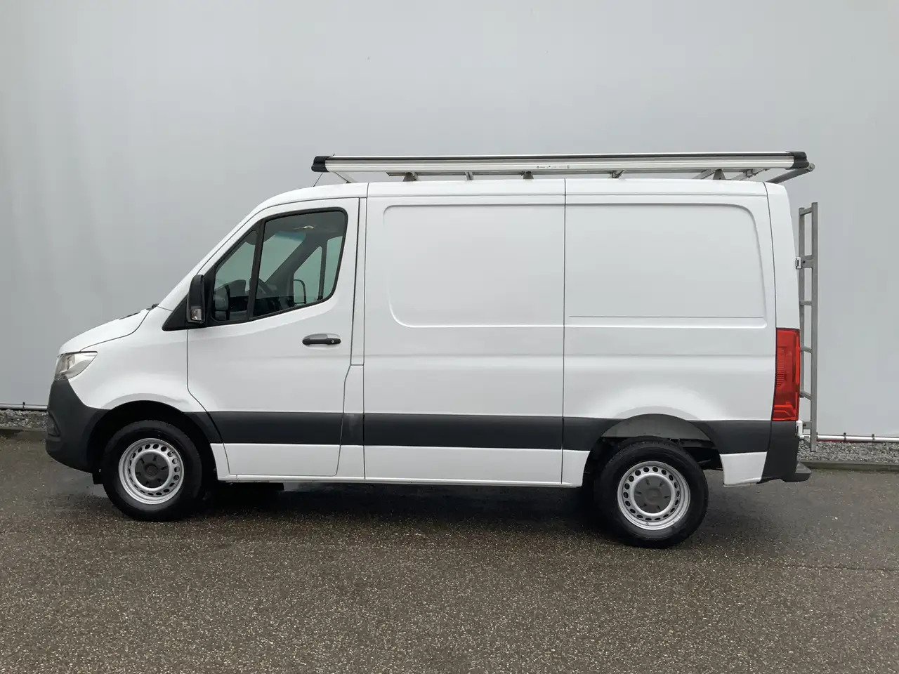 Mercedes-Benz Sprinter 314 2.2 CDI L1H1 Airco Cruise Navi Trekhaak 2000 k - Kastenwagen: das Bild 3 Mercedes-Benz Sprinter 314 2.2 CDI L1H1 Airco Cruise Navi Trekhaak 2000 k - Kastenwagen: das Bild 3