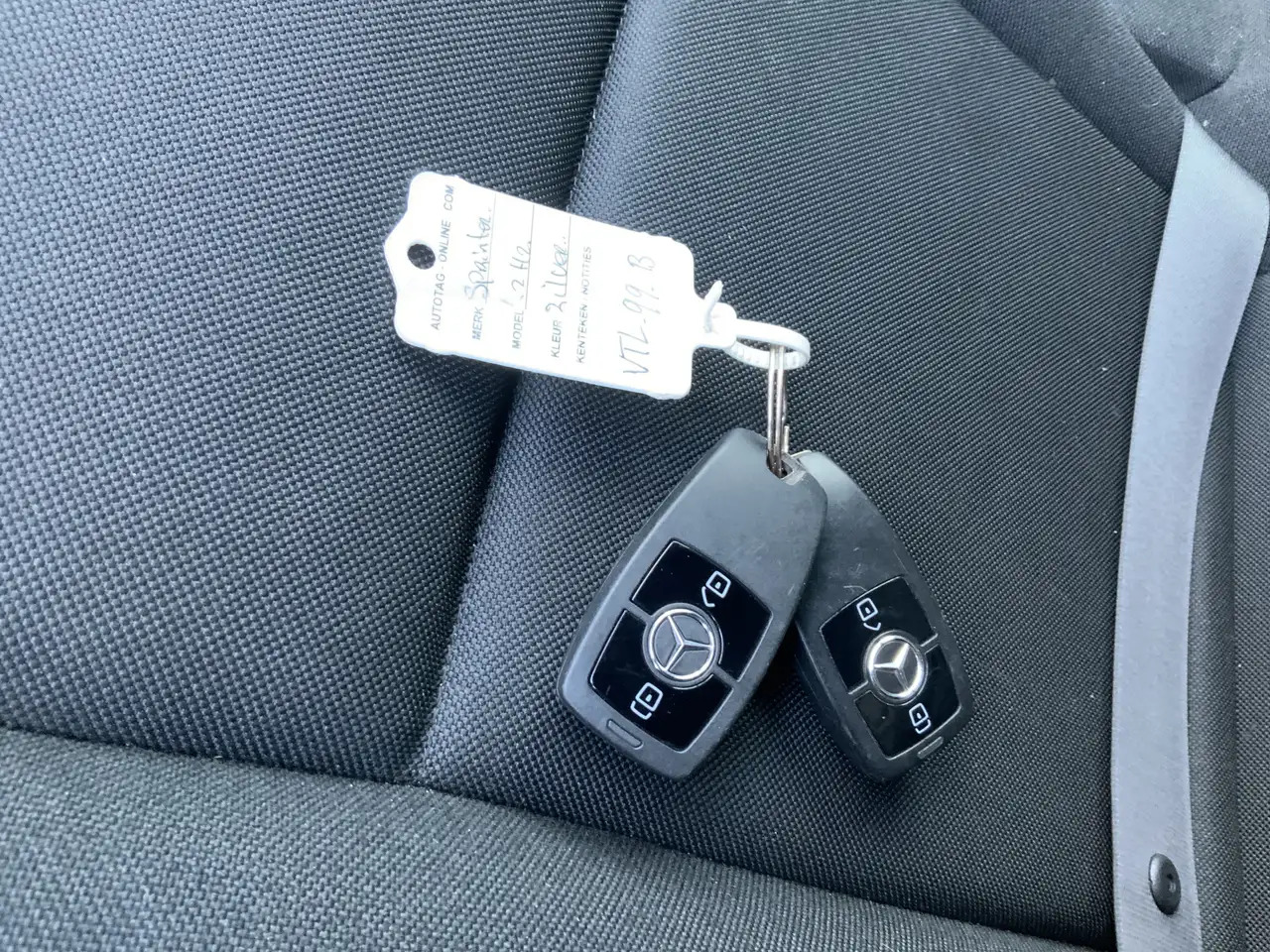 Mercedes-Benz Sprinter 314 2.2 CDI L2H2 Airco Cruise 3 Zits Trekhaak 2000 - Kastenwagen: das Bild 5 Mercedes-Benz Sprinter 314 2.2 CDI L2H2 Airco Cruise 3 Zits Trekhaak 2000 - Kastenwagen: das Bild 5